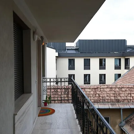 360 Panorama • Rooftop Jacuzzi • Downtown Luxury Budapeszt