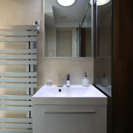 Apartament 360 Panorama • Rooftop Jacuzzi • Downtown Luxury *