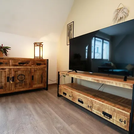 360 Panorama • Rooftop Jacuzzi • Downtown Luxury Apartament *