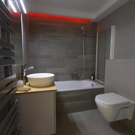 360 Panorama • Rooftop Jacuzzi • Downtown Luxury Apartament *
